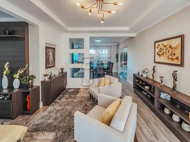 Casa com 326m² 3 quartos e 2 banheiros, à venda, no bairro Residencial Santa Clara em Londrina