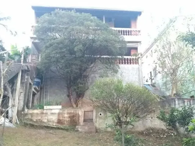 Casa com 620m² 3 quartos e 2 banheiros, à venda, no bairro Vila Bocaina em Mauá