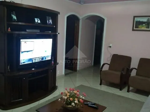 Casa com 620m² 3 quartos e 2 banheiros, à venda, no bairro Vila Bocaina em Mauá