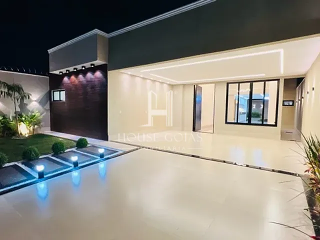 Casa com 374m² 3 quartos e 4 banheiros, à venda, no bairro Parque Amazônia em Goiânia