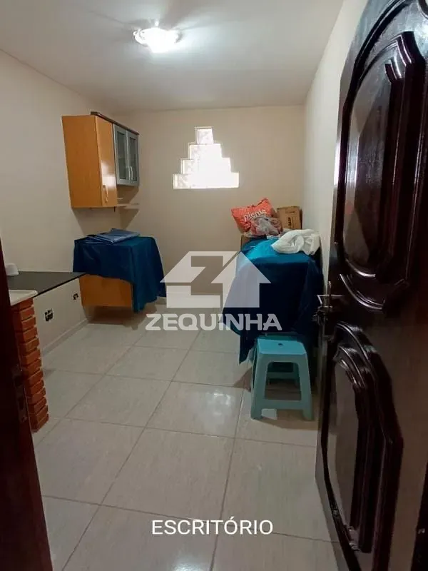 Casa, 5 quartos, 283 m² - Foto 4