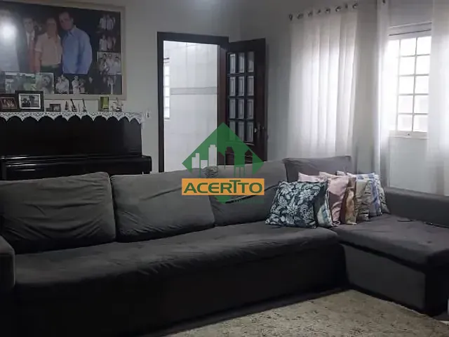 Casa com 348m² 3 quartos e 2 banheiros, à venda, no bairro Ipanema em Araçatuba