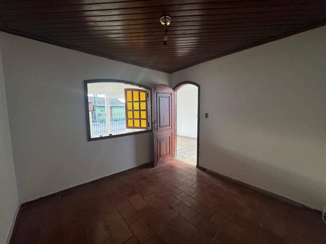 Casa com 188m² 4 quartos e 3 banheiros, à venda, no bairro Residencial Vale das Acácias em Pindamonhangaba