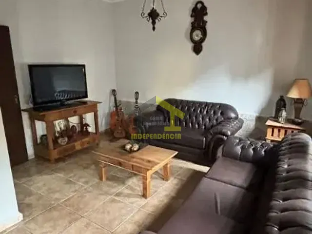 Casa com 530m², à venda, no bairro Vila Cristo Redentor em Itatiba