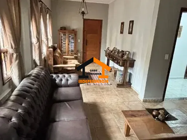 Casa com 530m² 3 quartos e 3 banheiros, à venda, no bairro Vila Cristo Redentor em Itatiba