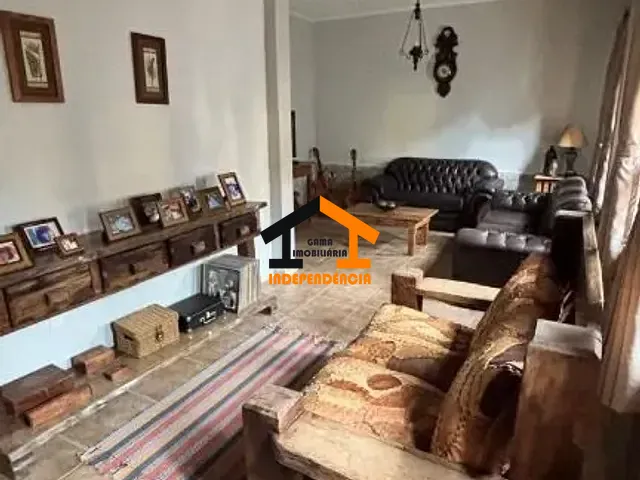 Casa com 530m² 3 quartos e 3 banheiros, à venda, no bairro Vila Cristo Redentor em Itatiba
