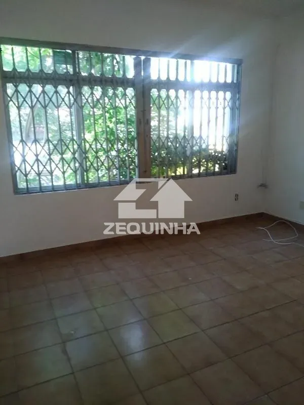 Casa, 4 quartos, 180 m² - Foto 4