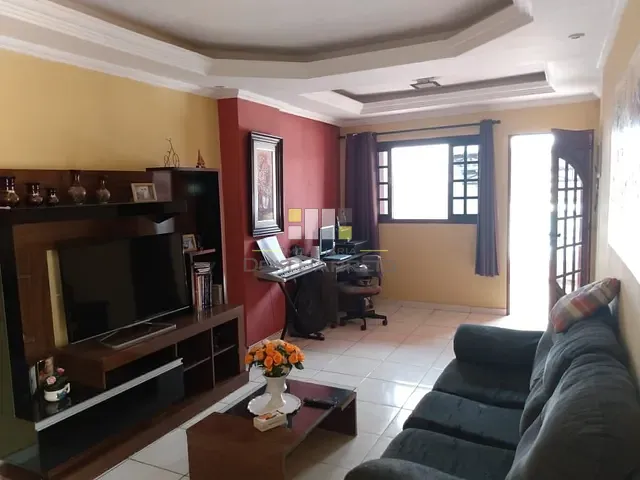 Casa com 250m² 3 quartos e 1 banheiro, à venda, no bairro Jardim Amanda I em Hortolândia
