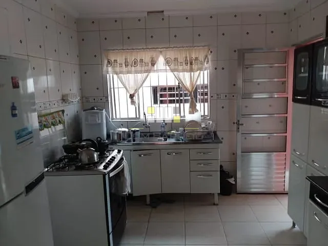 Casa com 250m² 3 quartos e 1 banheiro, à venda, no bairro Jardim Amanda I em Hortolândia
