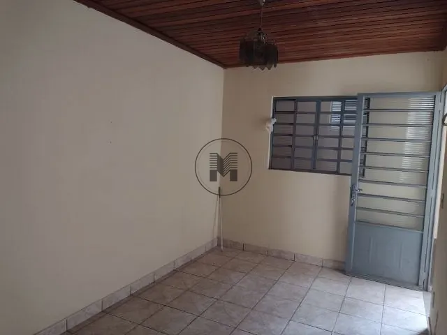Casa com 140m² 2 quartos e 1 banheiro, à venda, no bairro Vila dos Comerciários II em Guaratinguetá