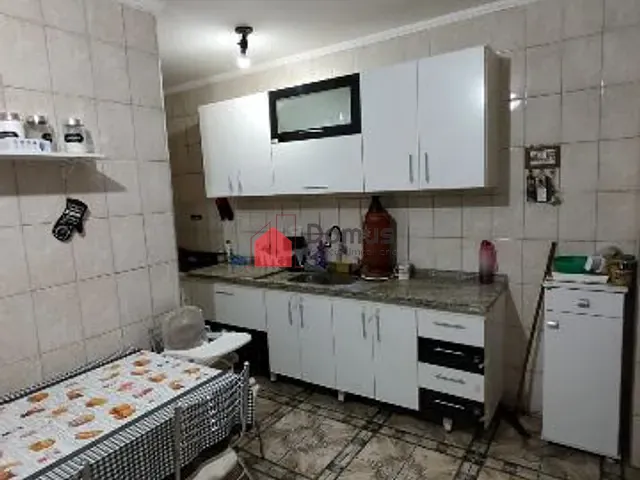 Casa com 250m² 3 quartos e 1 banheiro, à venda, no bairro Conjunto Habitacional Terra dos Ipês I (Sul) em Pindamonhangaba