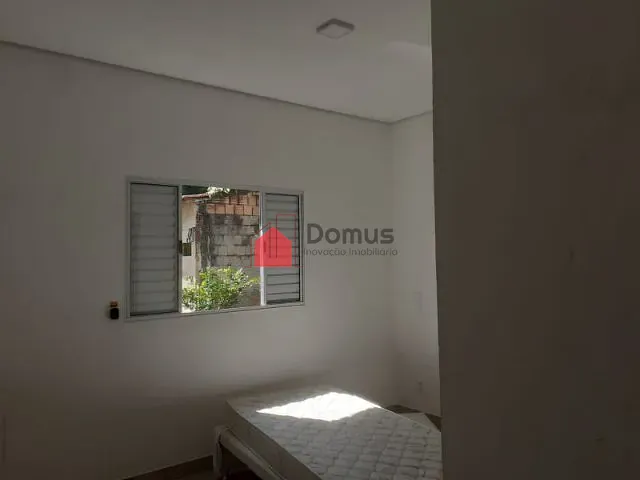 Casa com 150m² 2 quartos e 1 banheiro, à venda, no bairro Jardim Eloyna em Pindamonhangaba