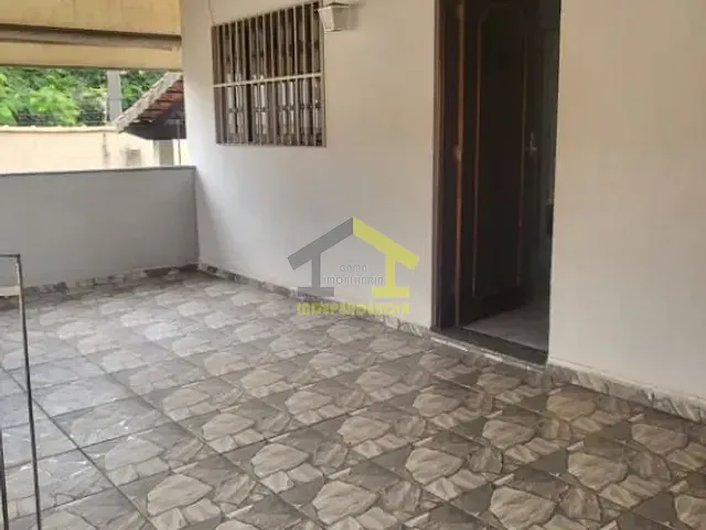 Casa com 233m² 3 quartos e 1 banheiro, à venda, no bairro Núcleo Residencial Doutor Luiz de Mattos Pimenta em Itatiba
