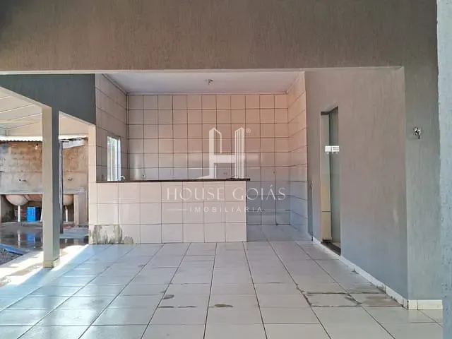 Casa com 381m² 3 quartos e 1 banheiro, à venda, no bairro Residencial Village Garavelo em Aparecida de Goiânia
