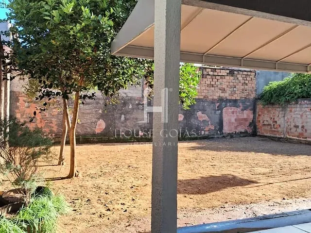 Casa com 381m² 3 quartos e 1 banheiro, à venda, no bairro Residencial Village Garavelo em Aparecida de Goiânia