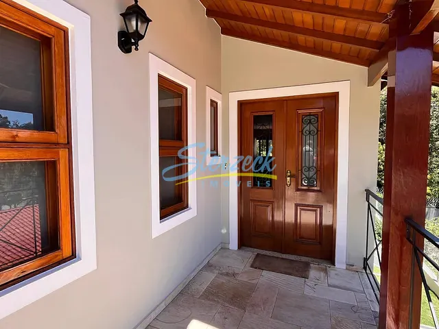 Casa com 792m² 5 quartos e 6 banheiros, à venda, no bairro Vista Alegre em Vinhedo
