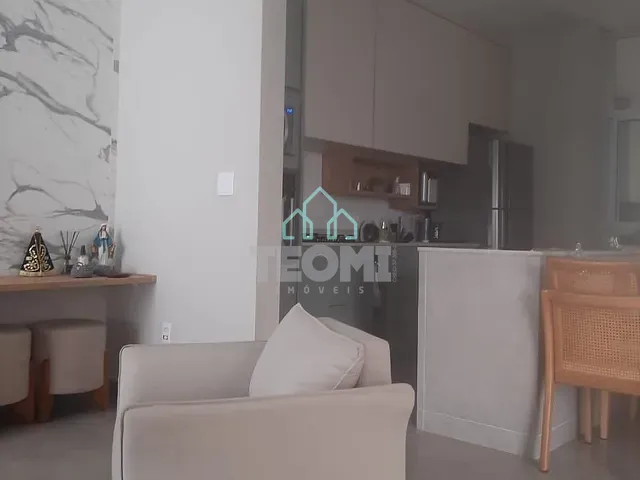 Casa 3 quartos e 5 banheiros, à venda, no bairro Parque São Luís em Taubaté