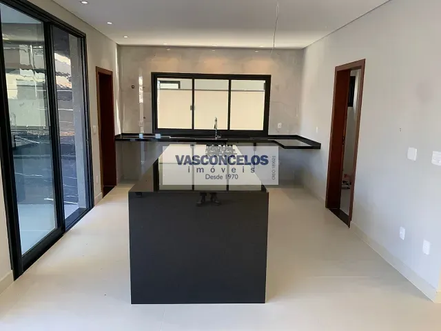 Casa com 451m² 4 quartos e 5 banheiros, à venda, no bairro Condomínio Residencial Monte Carlo em São José dos Campos