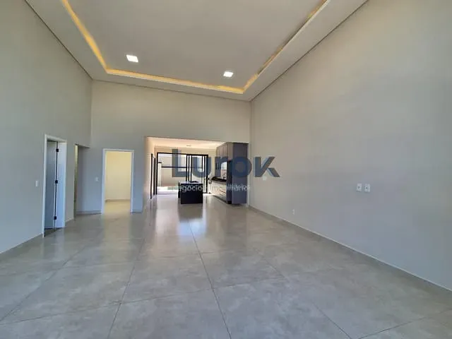 Casa com 300m² 3 quartos e 5 banheiros, à venda, no bairro Bosque dos Eucaliptos em Valinhos