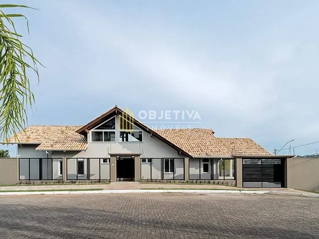 Casa 3 quartos e 4 banheiros, à venda, no bairro Metzler em Campo Bom