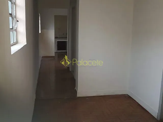 Casa com 382m² 4 quartos e 3 banheiros, à venda, no bairro Centro em Pindamonhangaba