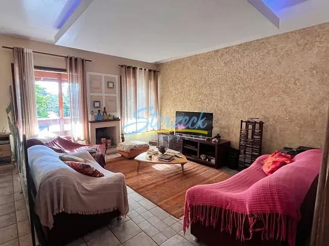 Casa com 893m² 4 quartos e 6 banheiros, para alugar, no bairro Marambaia em Vinhedo