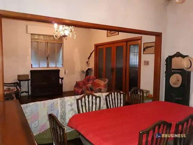 Casa com 250m² 3 quartos e 2 banheiros, à venda, no bairro Santa Paula em São Caetano do Sul