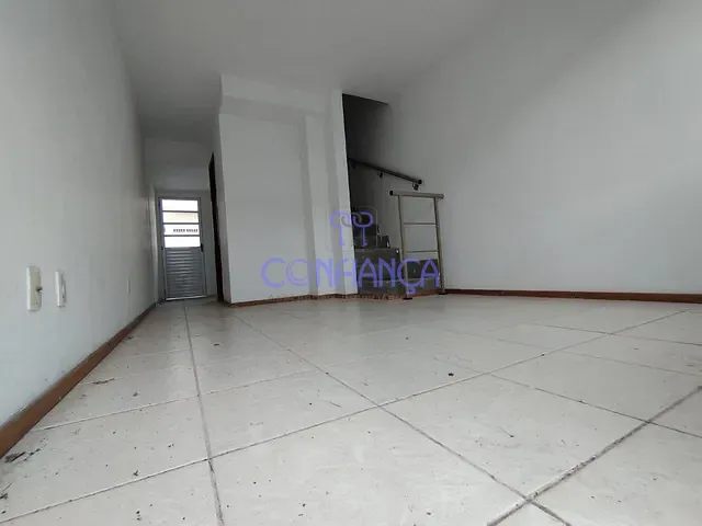 Casa 2 quartos e 1 banheiro, à venda, no bairro Guaratiba em Rio de Janeiro