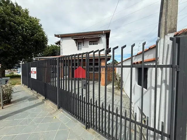 Casa com 395m² 3 quartos e 3 banheiros, à venda, no bairro PARQUE DAS NAÇÕES em Pindamonhangaba