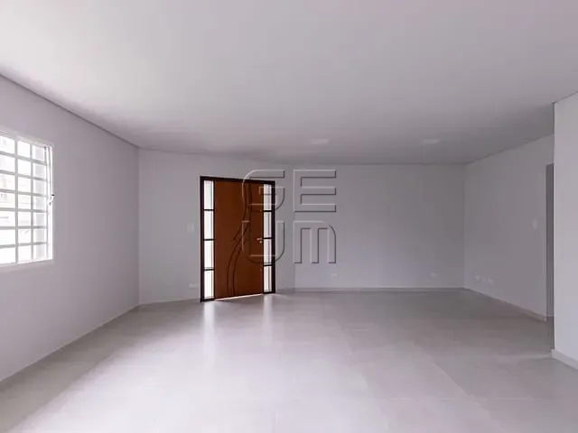 Casa com 360m² 4 quartos e 3 banheiros, à venda, no bairro Jardim Burle Marx em Londrina