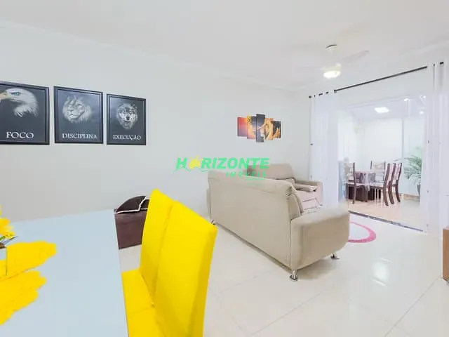 Casa 3 quartos e 2 banheiros, à venda, no bairro Residencial Santa Paula em Jacareí