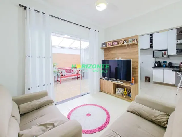 Casa 3 quartos e 2 banheiros, à venda, no bairro Residencial Santa Paula em Jacareí