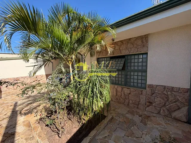 Casa com 400m² 3 quartos e 3 banheiros, à venda, no bairro Jardim Paraiso de Viracopos em Campinas