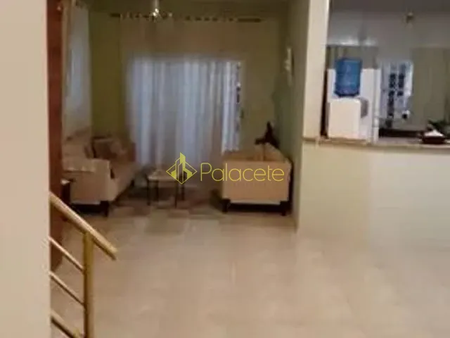 Casa 4 quartos e 4 banheiros, à venda, no bairro Jardim dos Estados em Taubaté