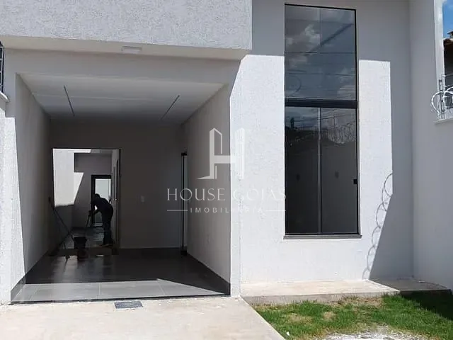 Casa com 180m² 3 quartos e 3 banheiros, à venda, no bairro Jardim Himalaia em Aparecida de Goiânia