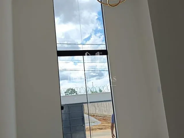 Casa com 180m² 3 quartos e 3 banheiros, à venda, no bairro Jardim Himalaia em Aparecida de Goiânia