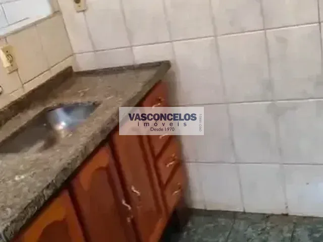 Casa com 40m² 1 quarto e 1 banheiro, para alugar, no bairro Jardim Bela Vista em São José dos Campos
