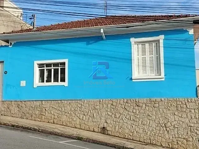 Casa com 215m² 3 quartos e 2 banheiros, à venda, no bairro Centro em Itatiba