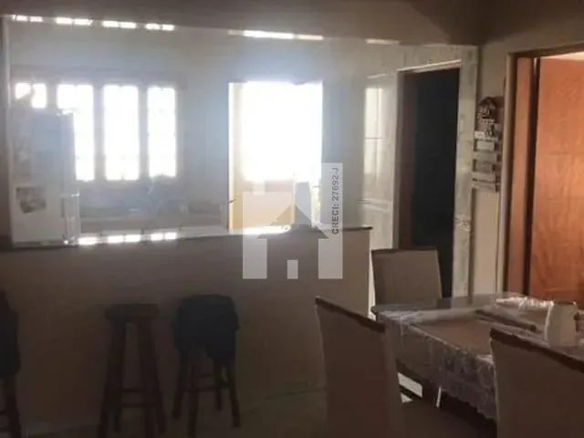 Casa com 257m² 2 quartos e 2 banheiros, à venda, no bairro Vila Marajó em Várzea Paulista