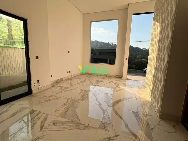 Casa com 321m², à venda, no bairro Aruã em Mogi das Cruzes