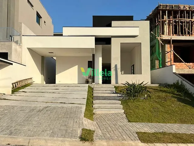 Casa com 321m², à venda, no bairro Aruã em Mogi das Cruzes