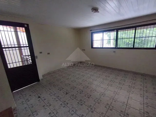 Casa com 285m² 4 quartos e 2 banheiros, à venda, no bairro Matriz em Mauá