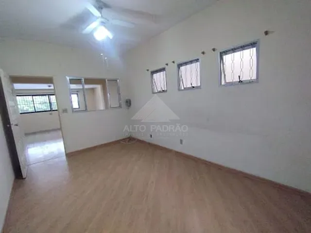 Casa com 285m² 4 quartos e 2 banheiros, à venda, no bairro Matriz em Mauá