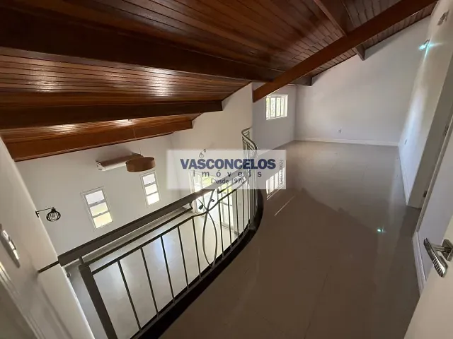Casa com 1000m² 3 quartos e 4 banheiros, à venda, no bairro Condomínio Residencial Mirante do Vale em Jacareí