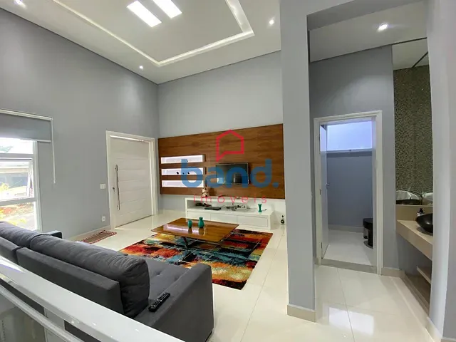 Casa 2 quartos e 4 banheiros, à venda, no bairro Jardim Julita em Porto Feliz