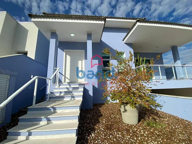 Casa 2 quartos e 4 banheiros, à venda, no bairro Jardim Julita em Porto Feliz