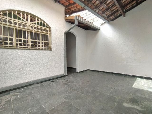 Foto do Casa - Casa geminada com 02 quartos, sendo um suíte, duas vagas, Bairro Floramar, Belo Horizonte, MG | Deltalar Imóveis