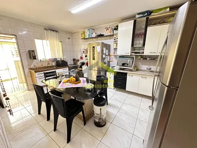 Casa com 250m² 3 quartos e 4 banheiros, à venda, no bairro Jardim Santa Filomena em Itatiba