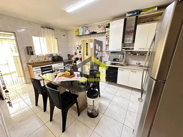 Casa com 250m² 3 quartos e 4 banheiros, à venda, no bairro Jardim Santa Filomena em Itatiba