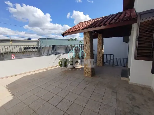 Casa com 250m² 3 quartos e 3 banheiros, à venda, no bairro Centro em Taubaté
